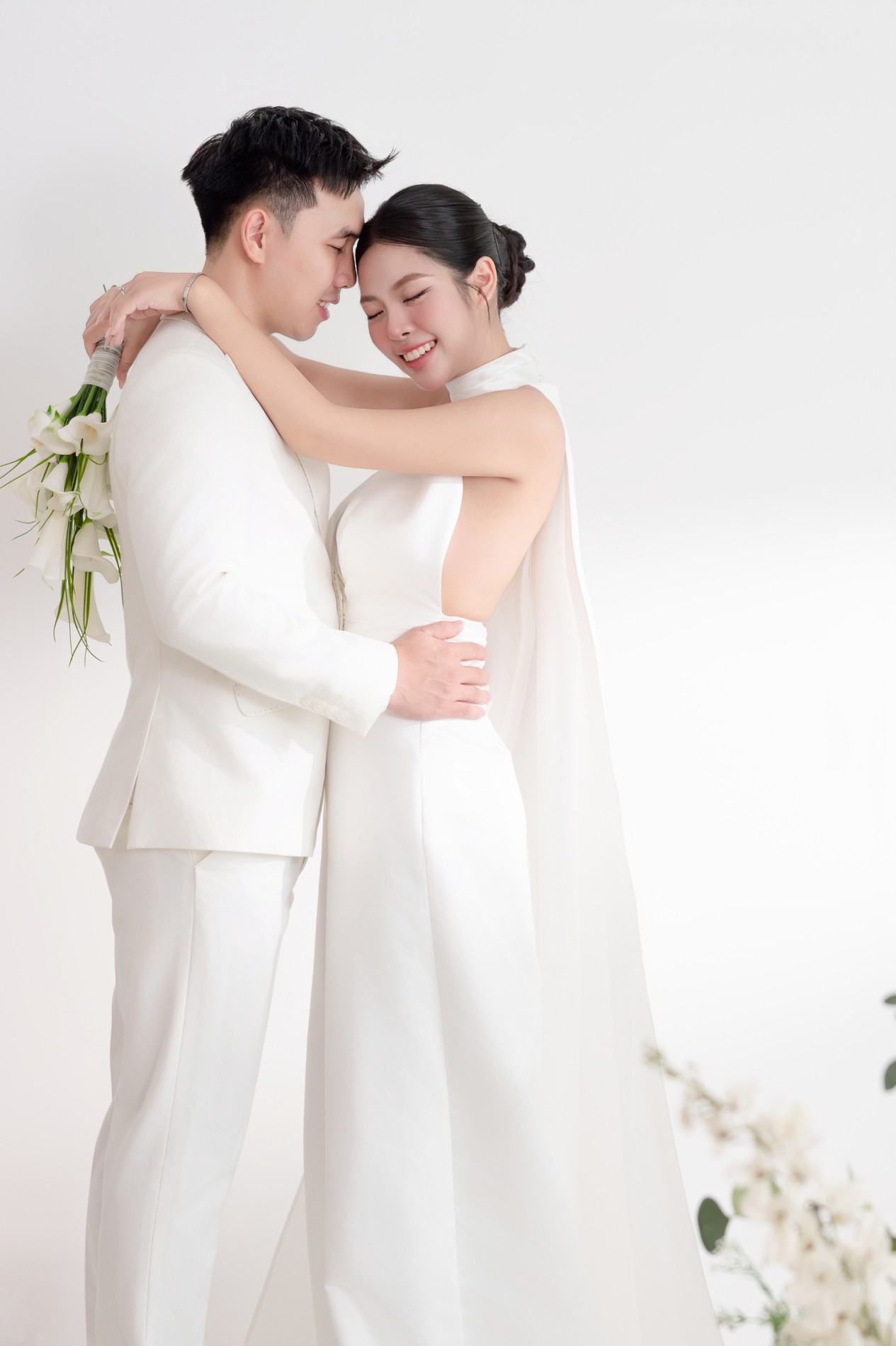 Mạnh Hoà – Hương Giang