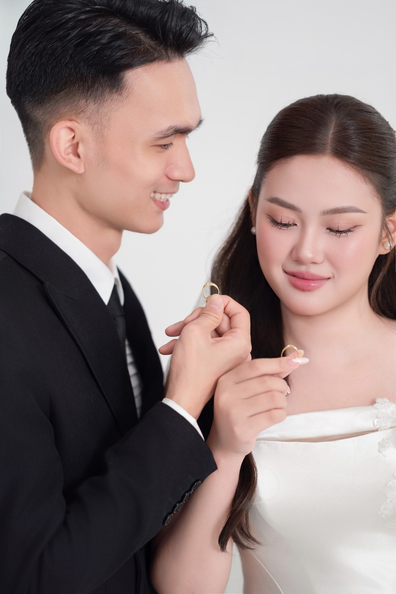 Hoàng Lâm – Thuỳ Linh