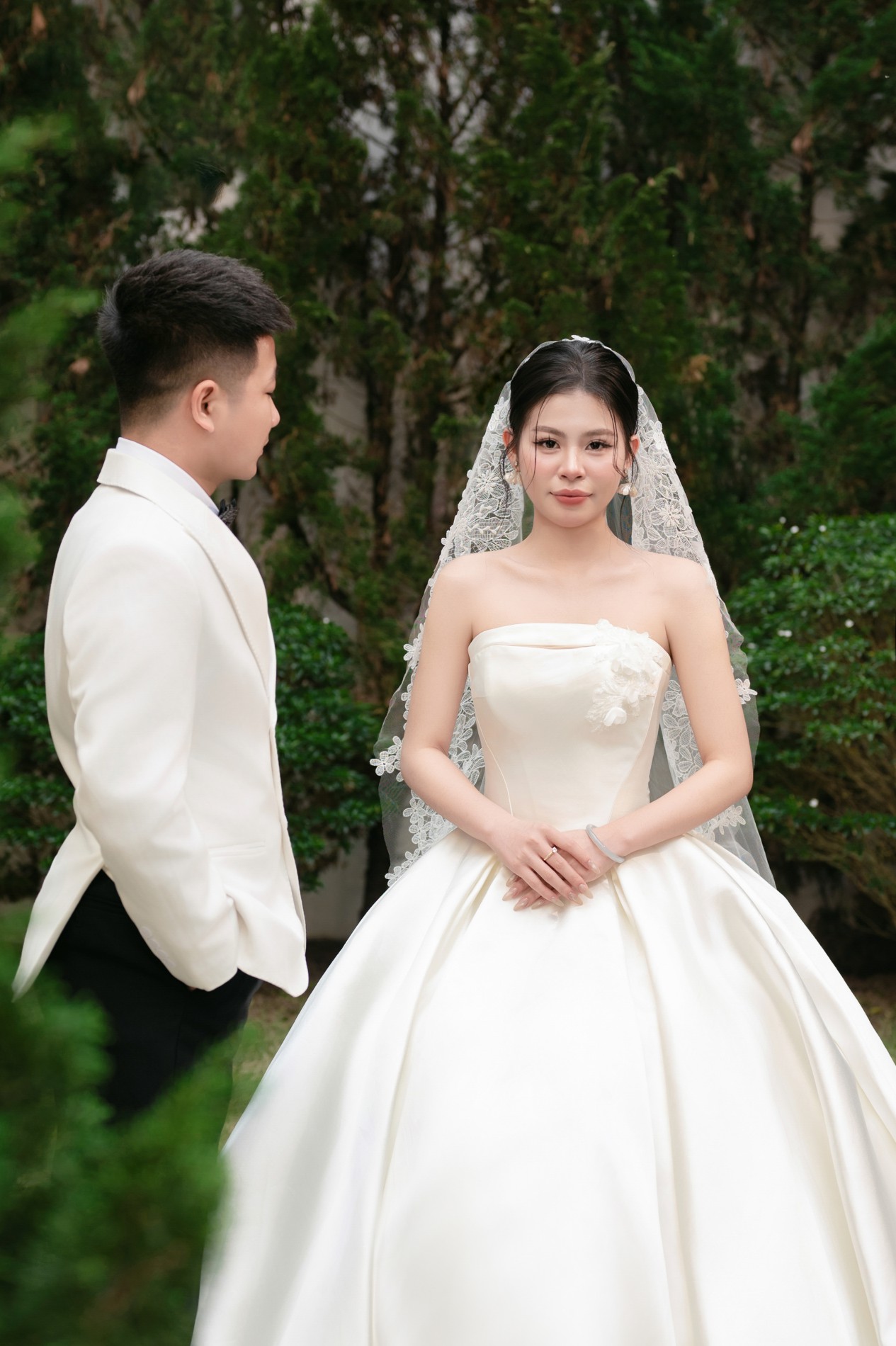 Chu Huân – Minh Thư